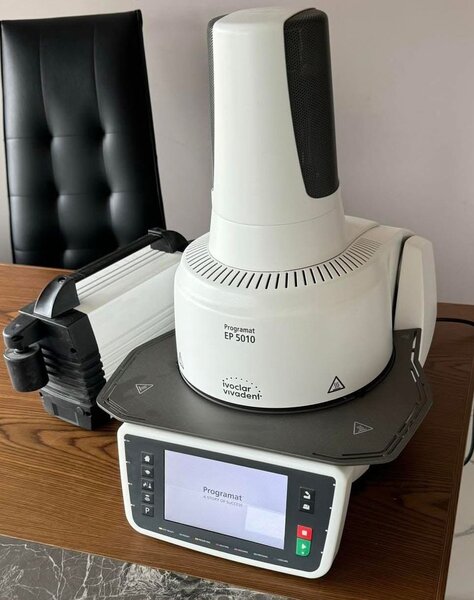 Programat Ivoclar EP 5010 G2 Dental Press Furnace and Vacuum Pump